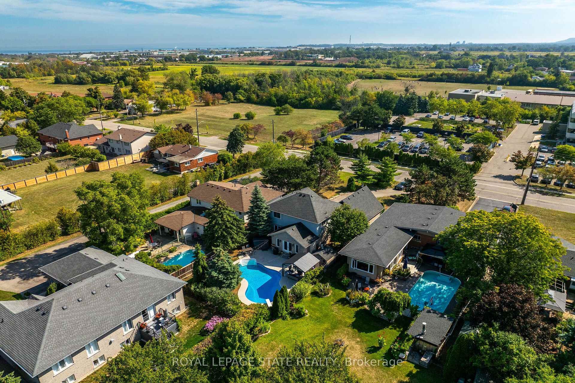 









201


Jones

Road,
Hamilton,




ON
L8E 5J4

