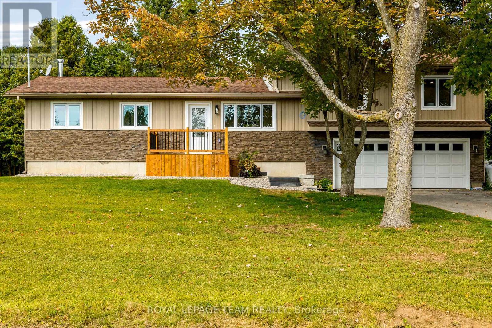 












206 RIVER VIEW LANE

,
North Grenville,




Ontario
K0G1J0

