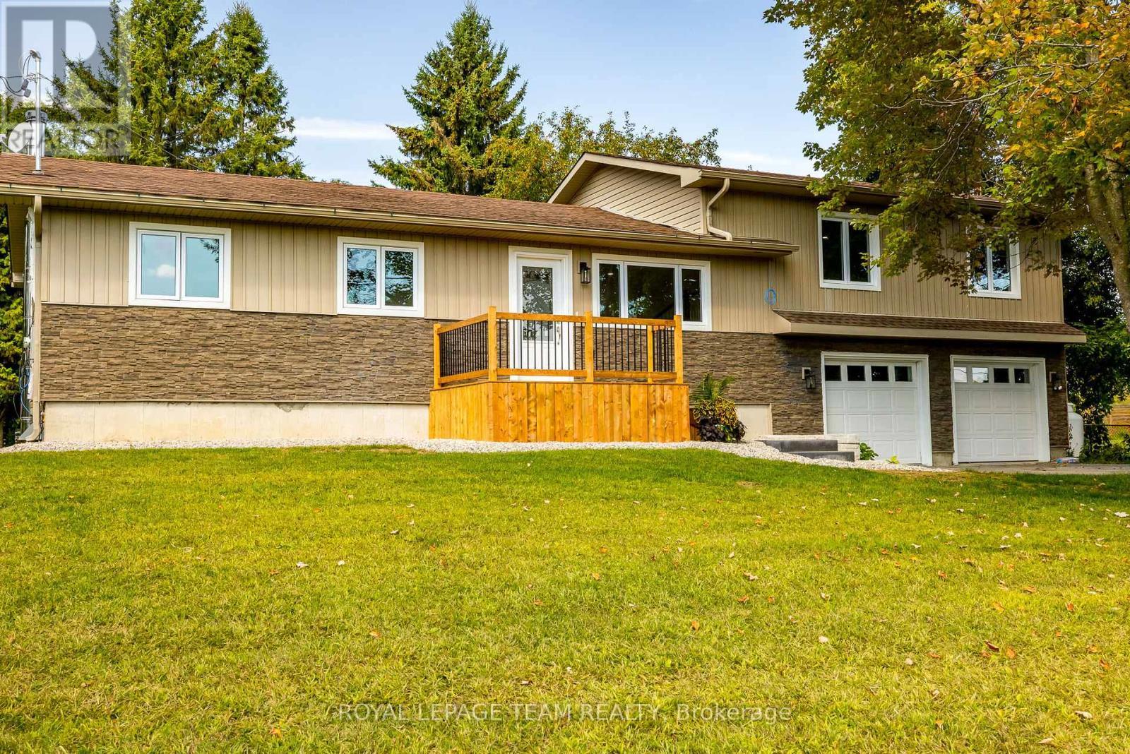 












206 RIVER VIEW LANE

,
North Grenville,




Ontario
K0G1J0

