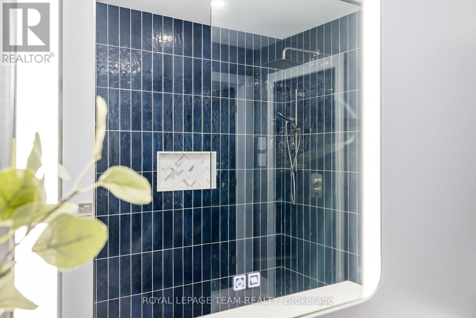 












206 RIVER VIEW LANE

,
North Grenville,




Ontario
K0G1J0

