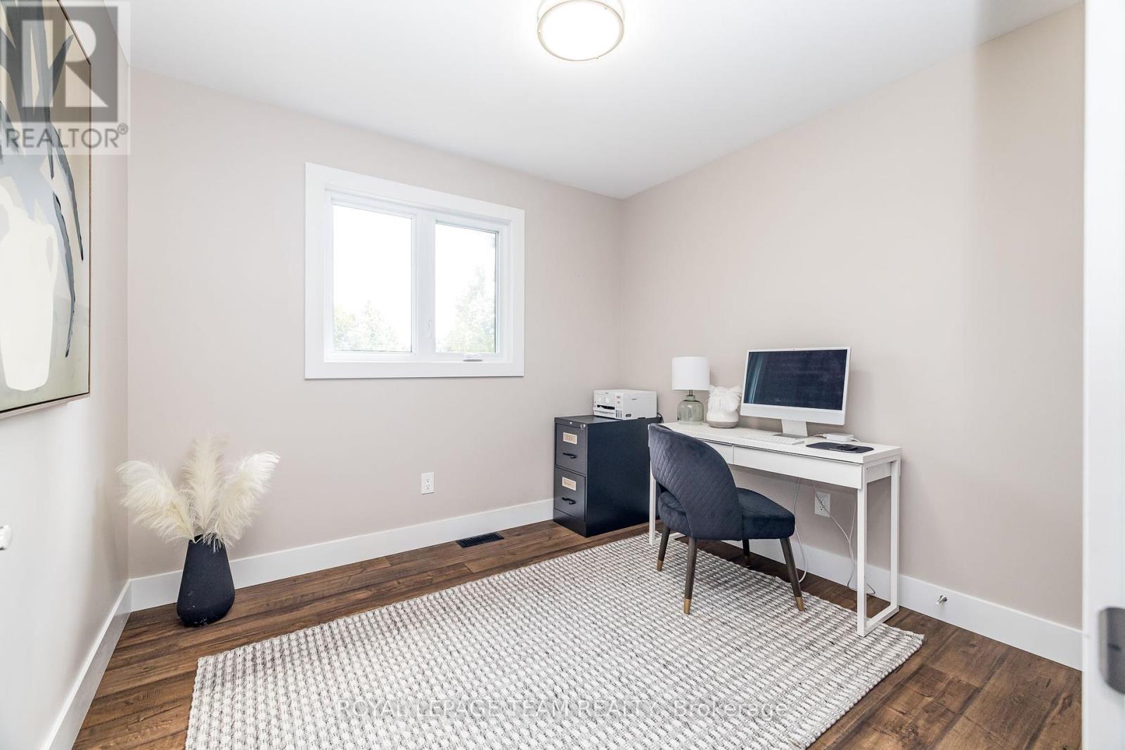 












206 RIVER VIEW LANE

,
North Grenville,




Ontario
K0G1J0

