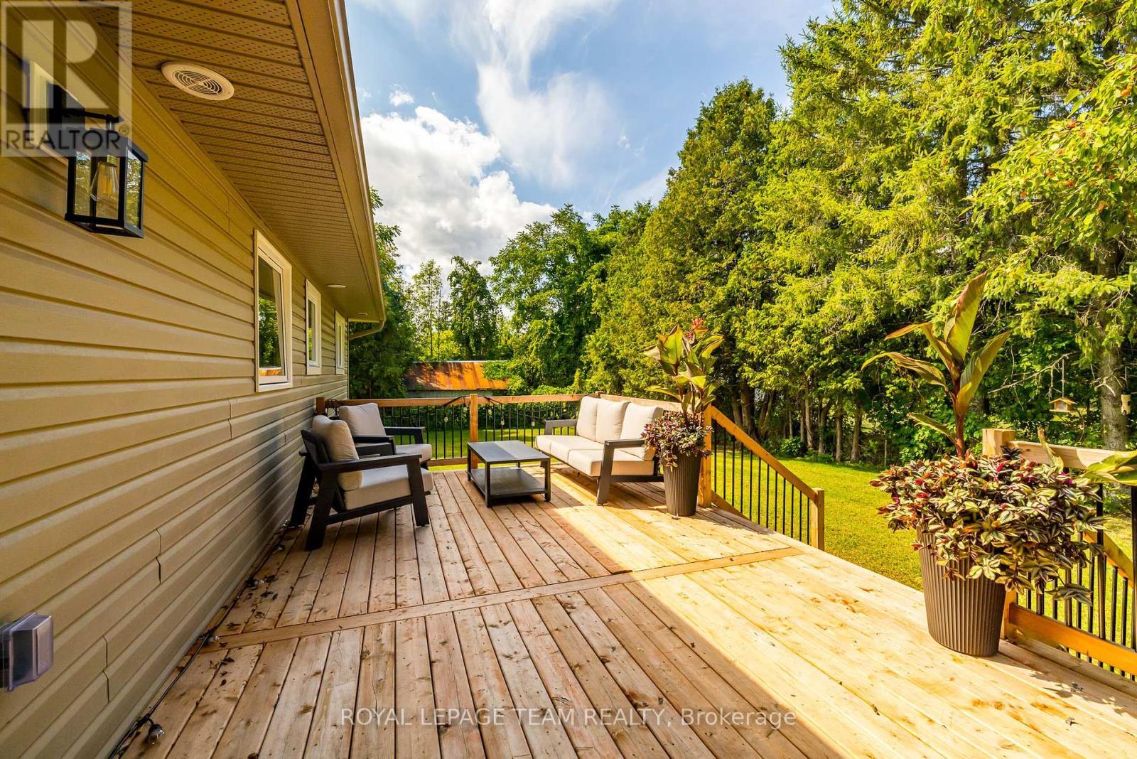 












206 RIVER VIEW LANE

,
North Grenville,




Ontario
K0G1J0

