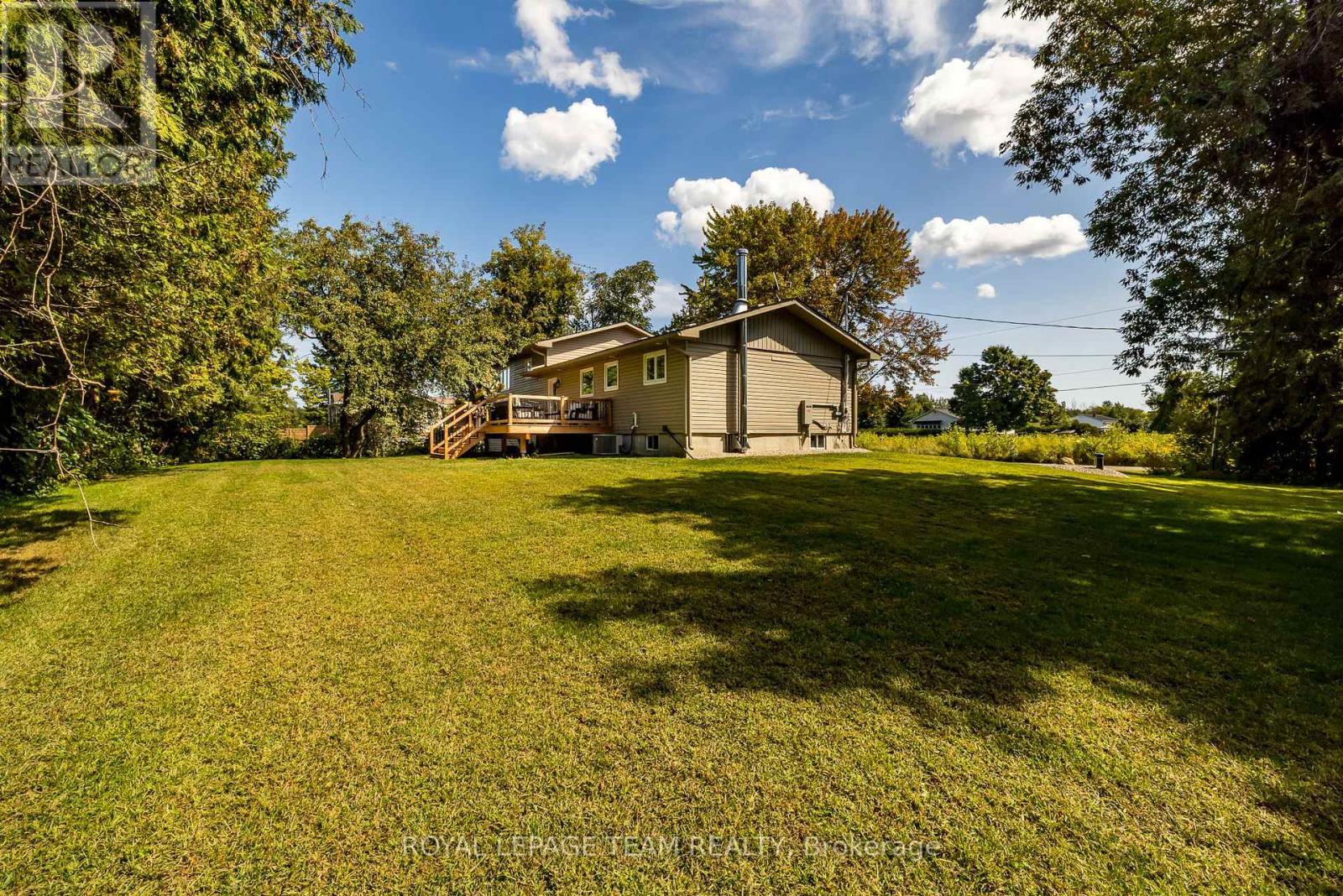 












206 RIVER VIEW LANE

,
North Grenville,




Ontario
K0G1J0

