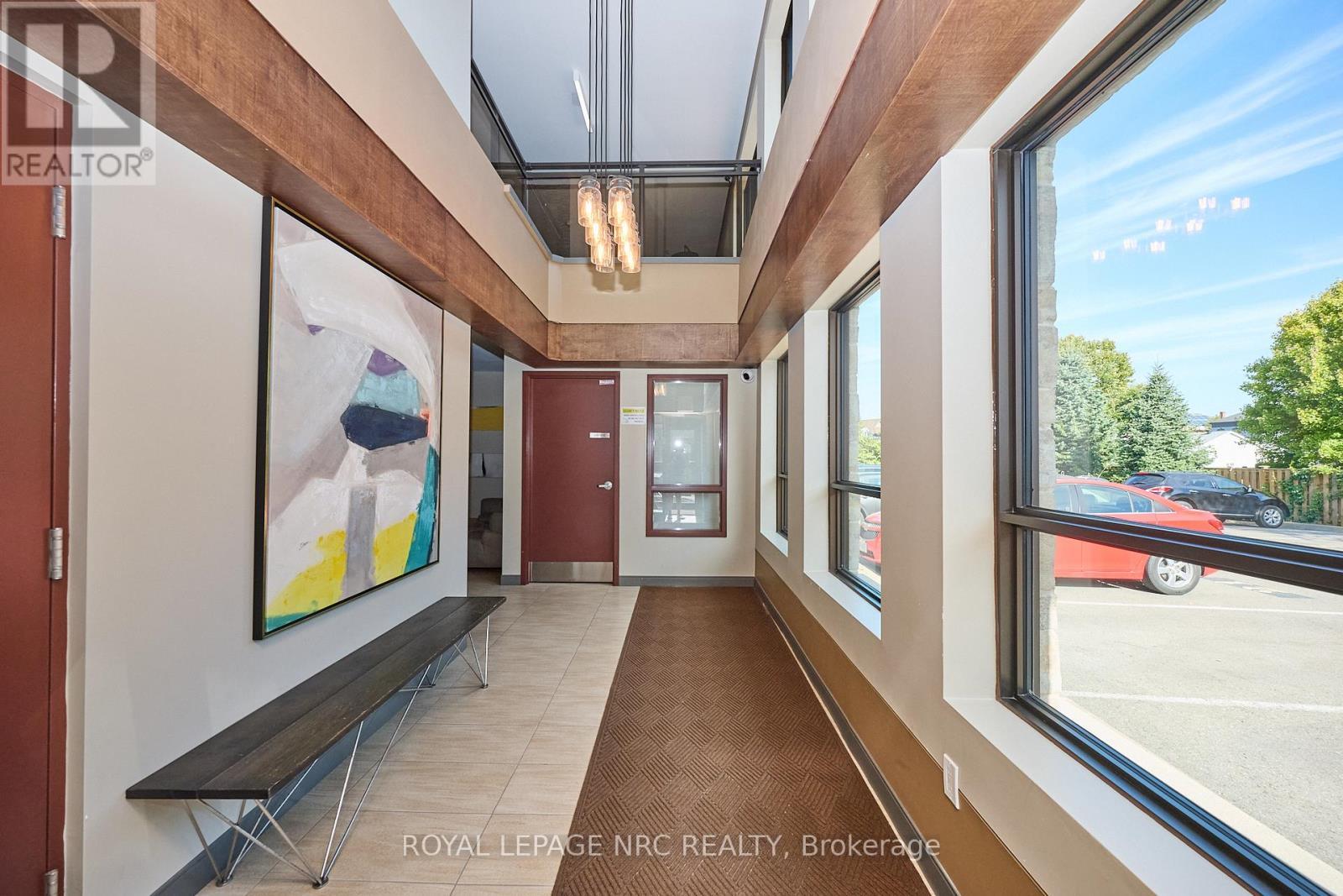 












304 - 26 WELLINGTON STREET

,
St. Catharines (Downtown),




Ontario
L2R5P8

