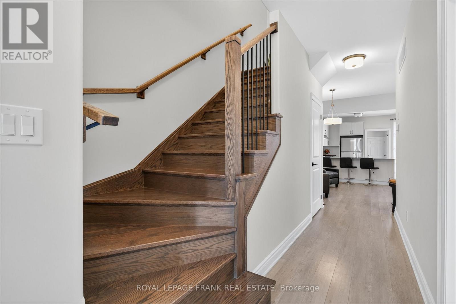 












292 NOFTALL GARDENS

,
Peterborough (Northcrest Ward 5),




Ontario
K9H0G4

