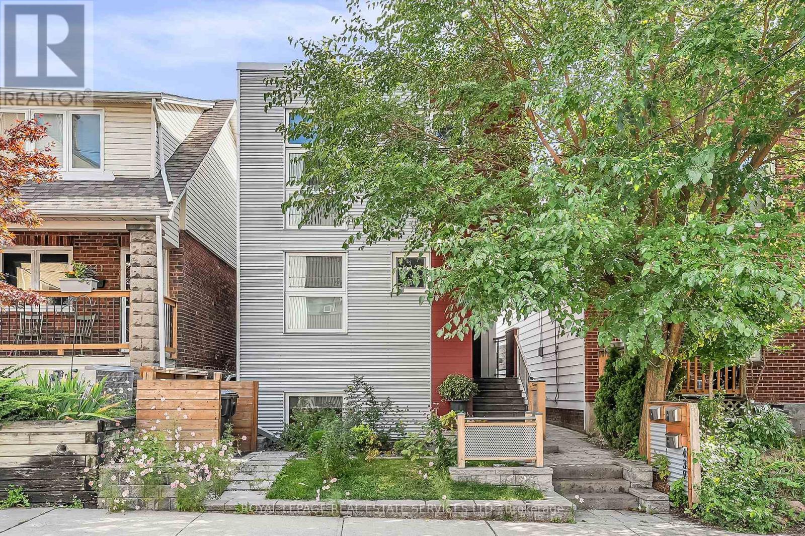












A - 439 WINONA DRIVE

,
Toronto,




Ontario
M6C3T4

