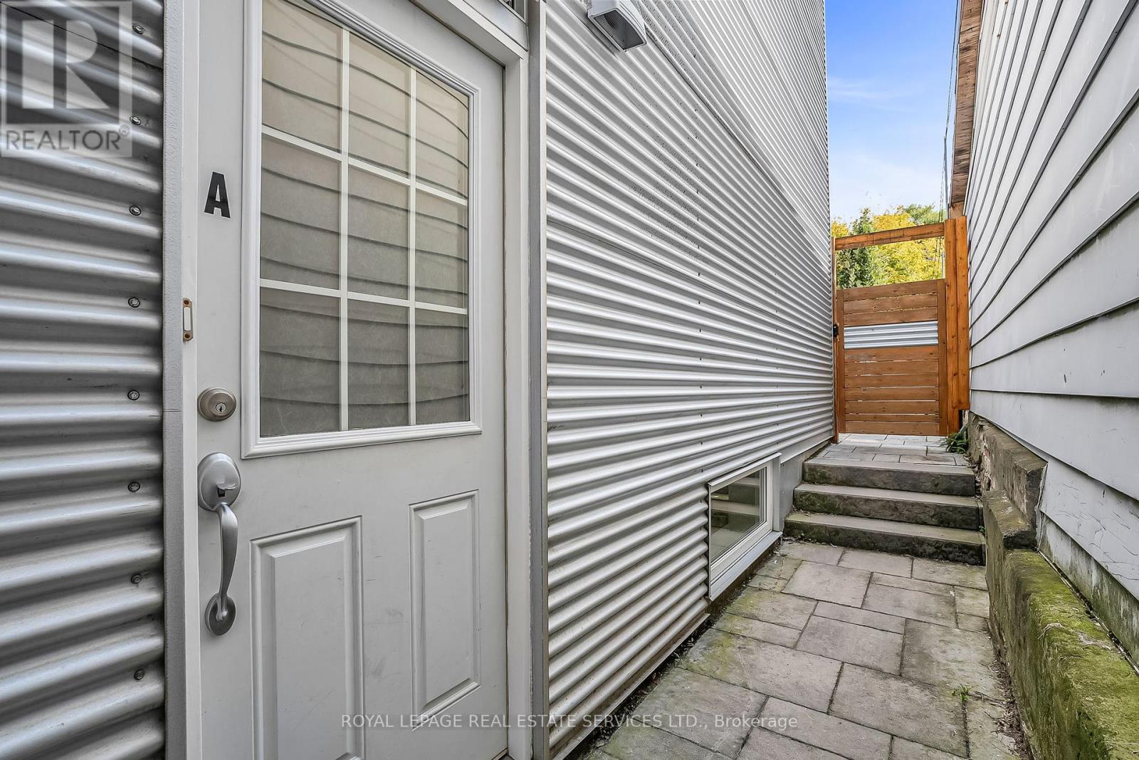 












A - 439 WINONA DRIVE

,
Toronto,




Ontario
M6C3T4

