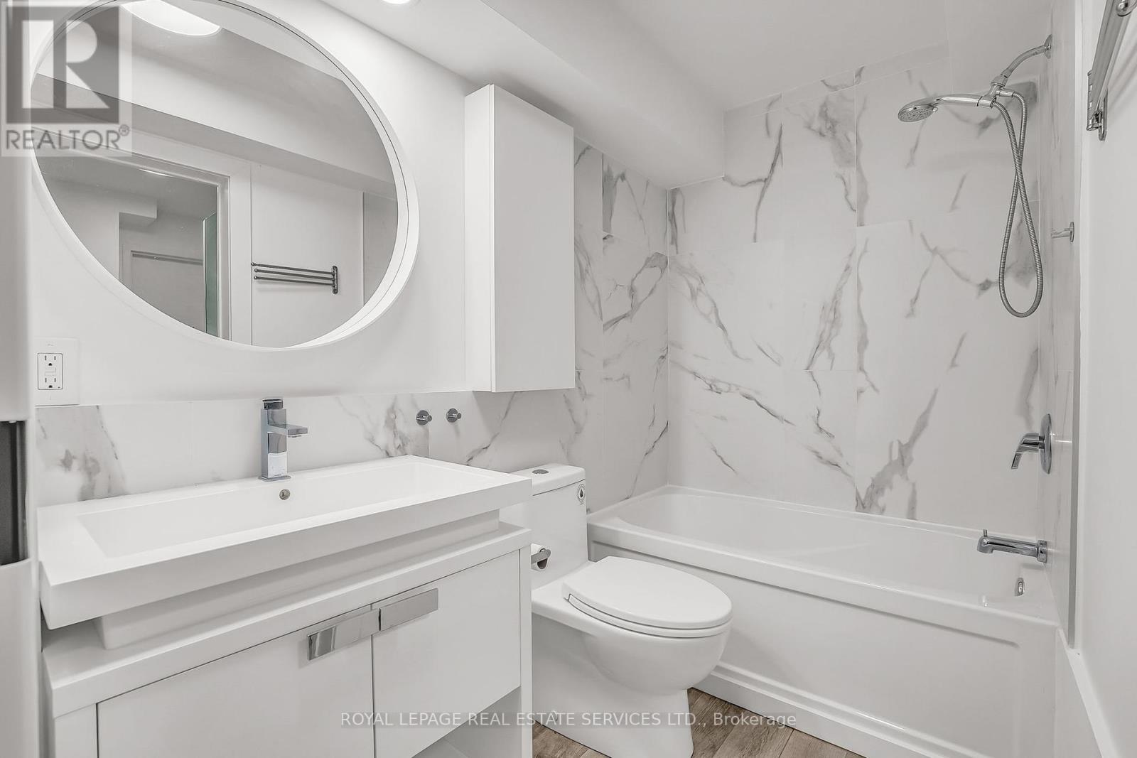 












A - 439 WINONA DRIVE

,
Toronto,




Ontario
M6C3T4

