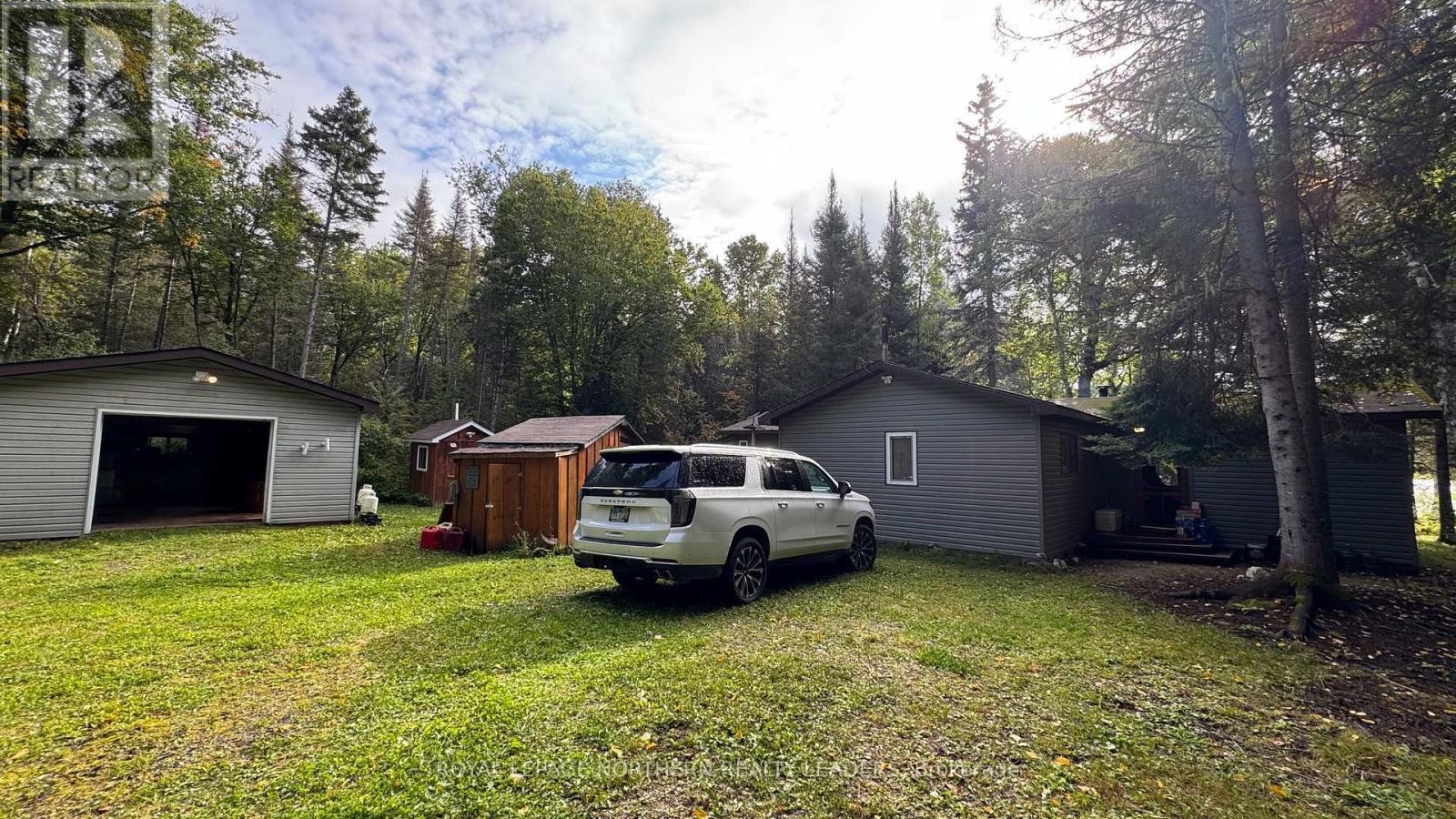 












LOT 11 HORWOOD LAKE

,
Timmins (TM - Outside West),




Ontario
P4N7G2

