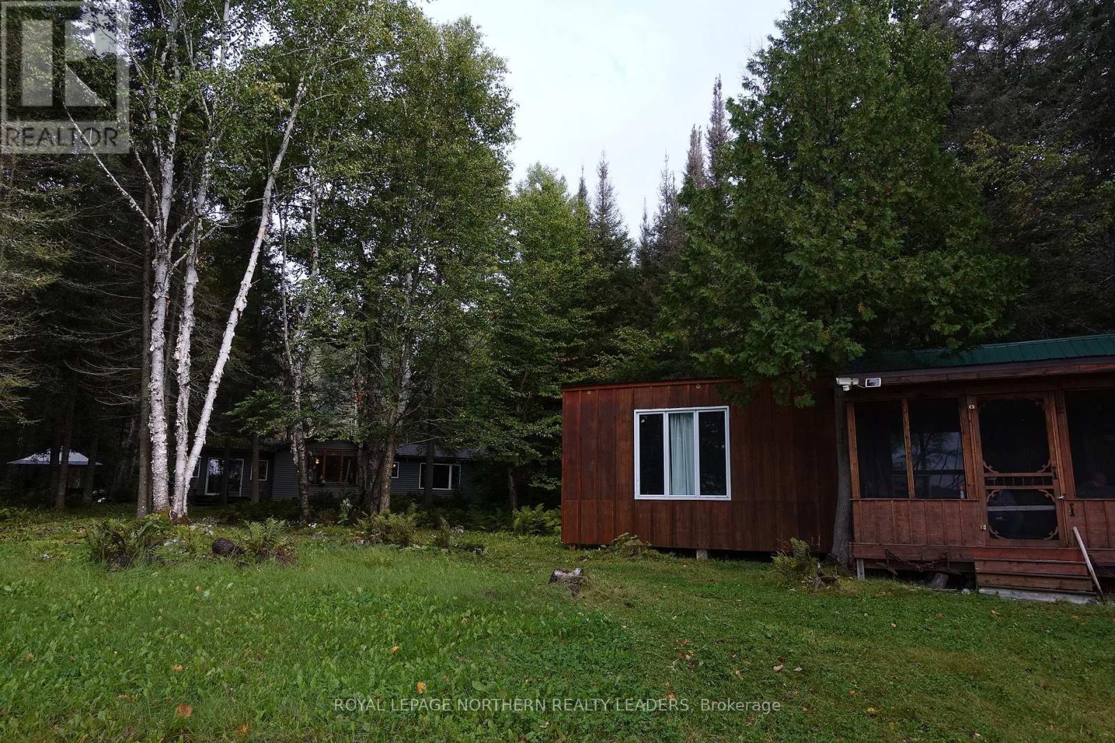 












LOT 11 HORWOOD LAKE

,
Timmins (TM - Outside West),




Ontario
P4N7G2


