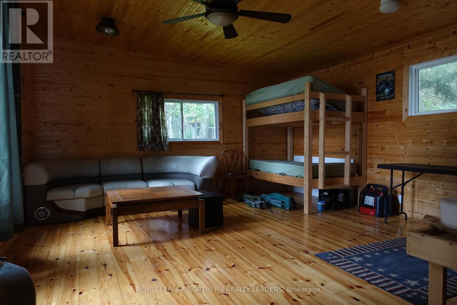 












LOT 11 HORWOOD LAKE

,
Timmins (TM - Outside West),




Ontario
P4N7G2

