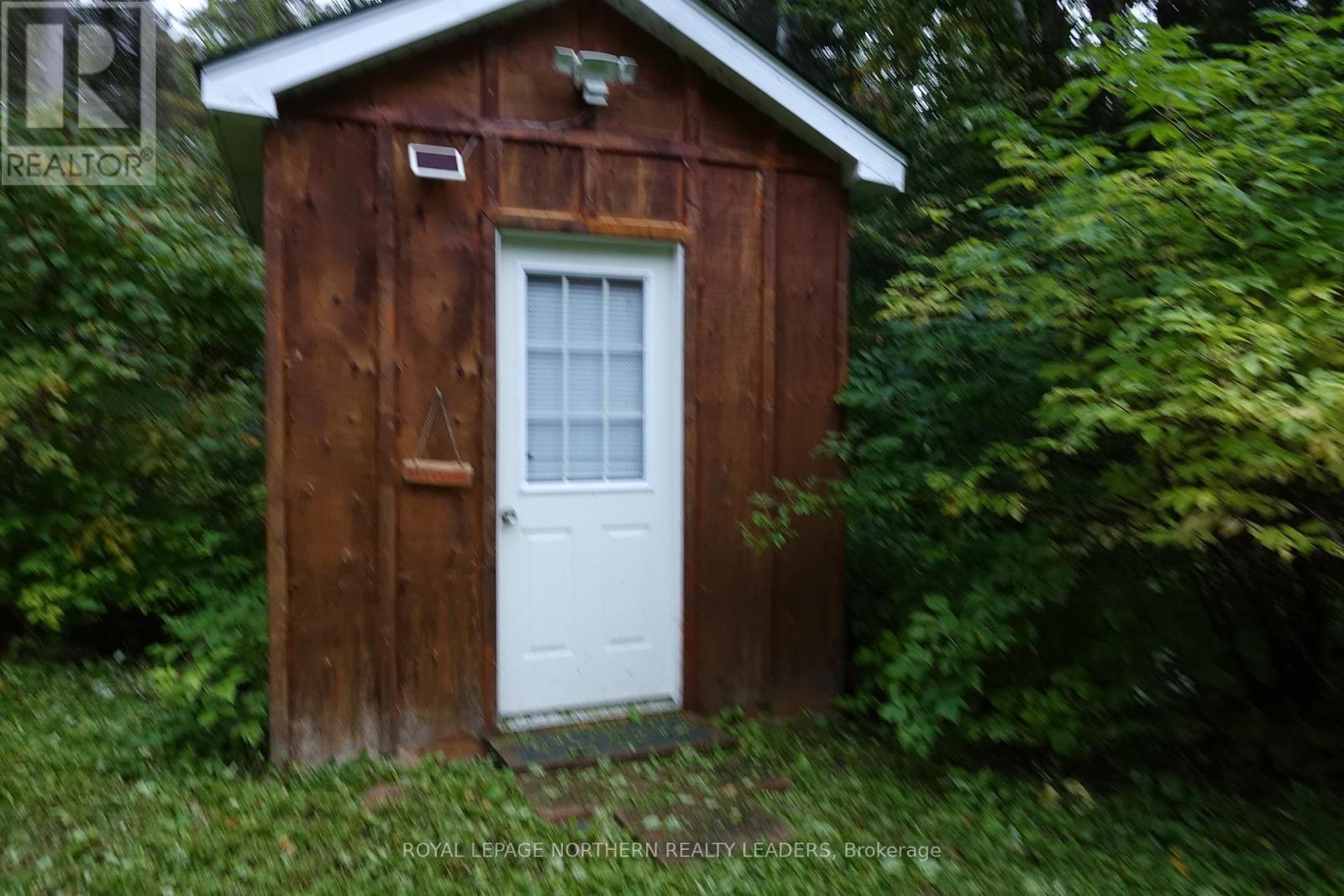












LOT 11 HORWOOD LAKE

,
Timmins (TM - Outside West),




Ontario
P4N7G2

