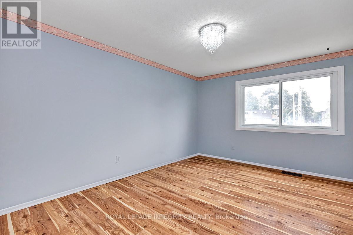 












49 - 2669 SOUTHVALE CRESCENT

,
Ottawa,




Ontario
K1B4V2

