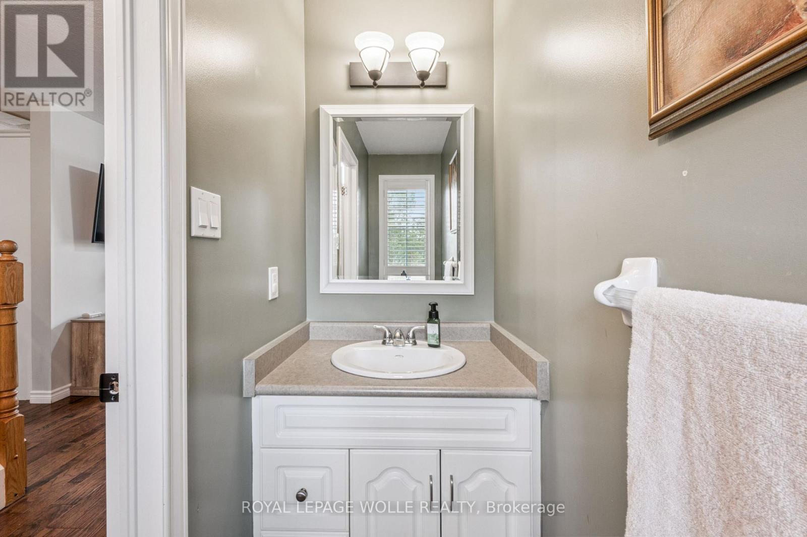 












96 KENT STREET

,
Cambridge,




Ontario
N1S4H2

