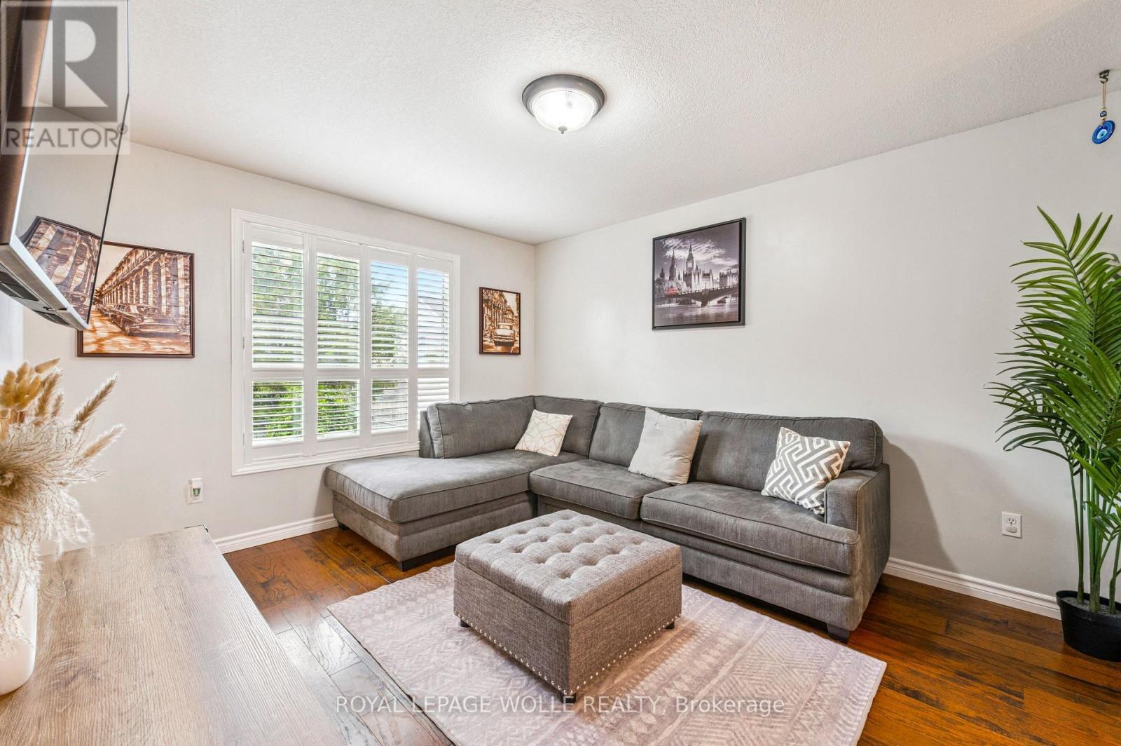 












96 KENT STREET

,
Cambridge,




Ontario
N1S4H2

