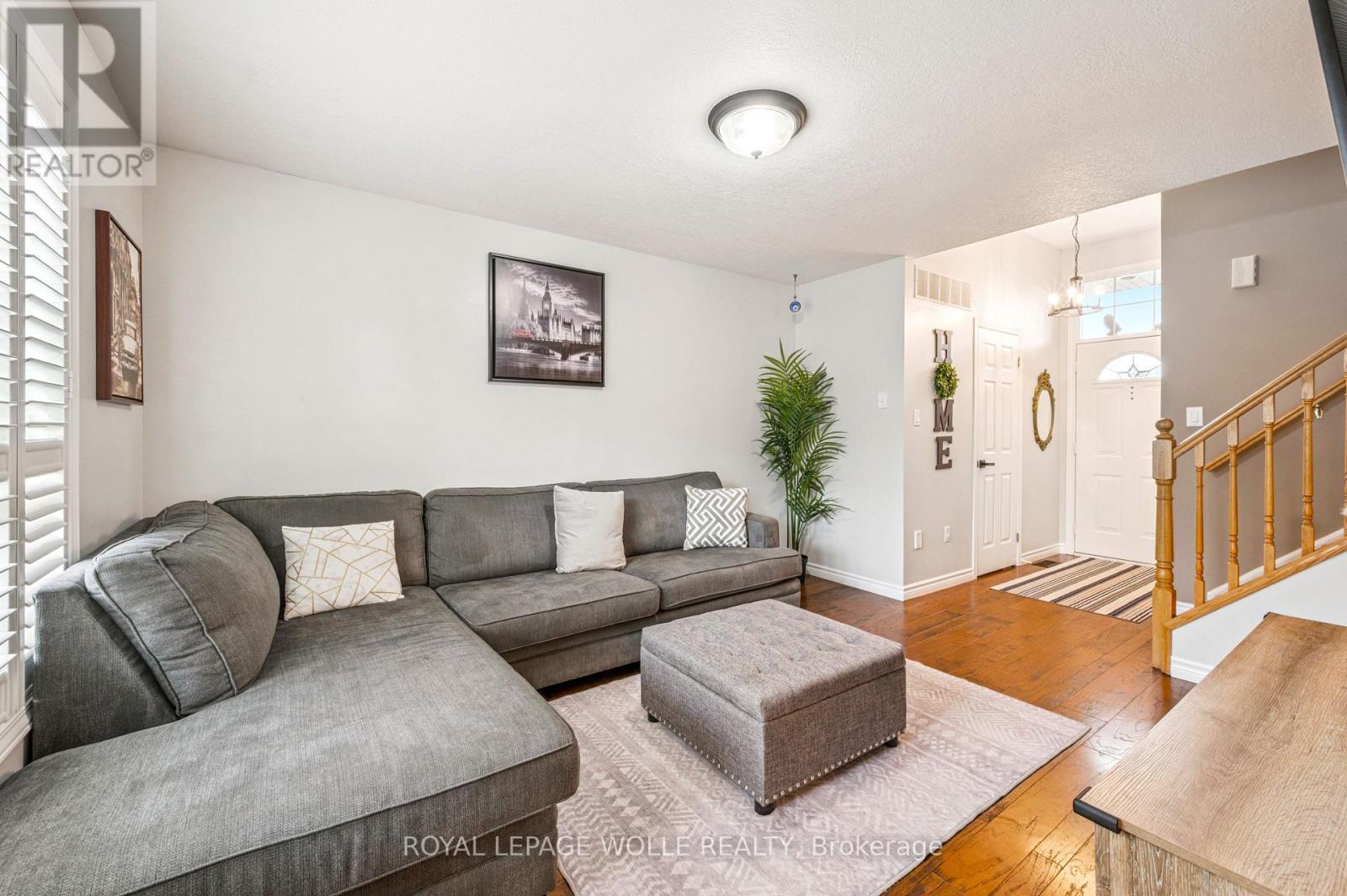 












96 KENT STREET

,
Cambridge,




Ontario
N1S4H2

