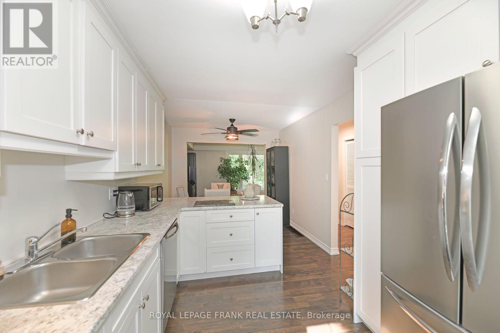 












1104 OLD PYE COURT

,
Oshawa (Centennial),




Ontario
L1G7N8

