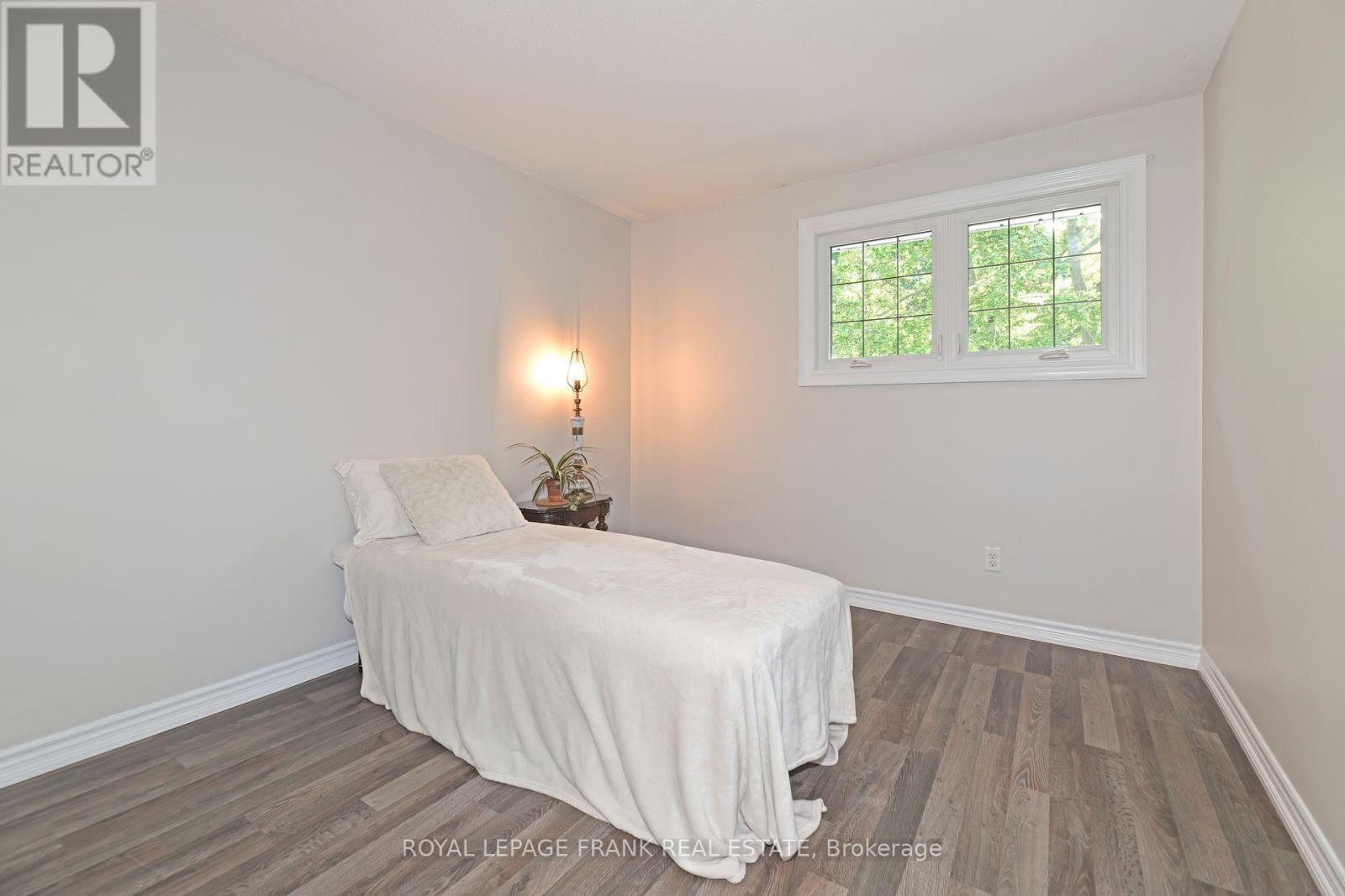 












1104 OLD PYE COURT

,
Oshawa (Centennial),




Ontario
L1G7N8

