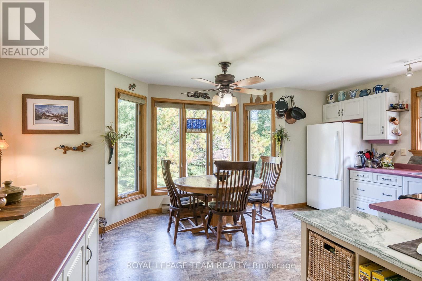 












2828 CON.10 N

,
Mississippi Mills,




Ontario
K0A2X0

