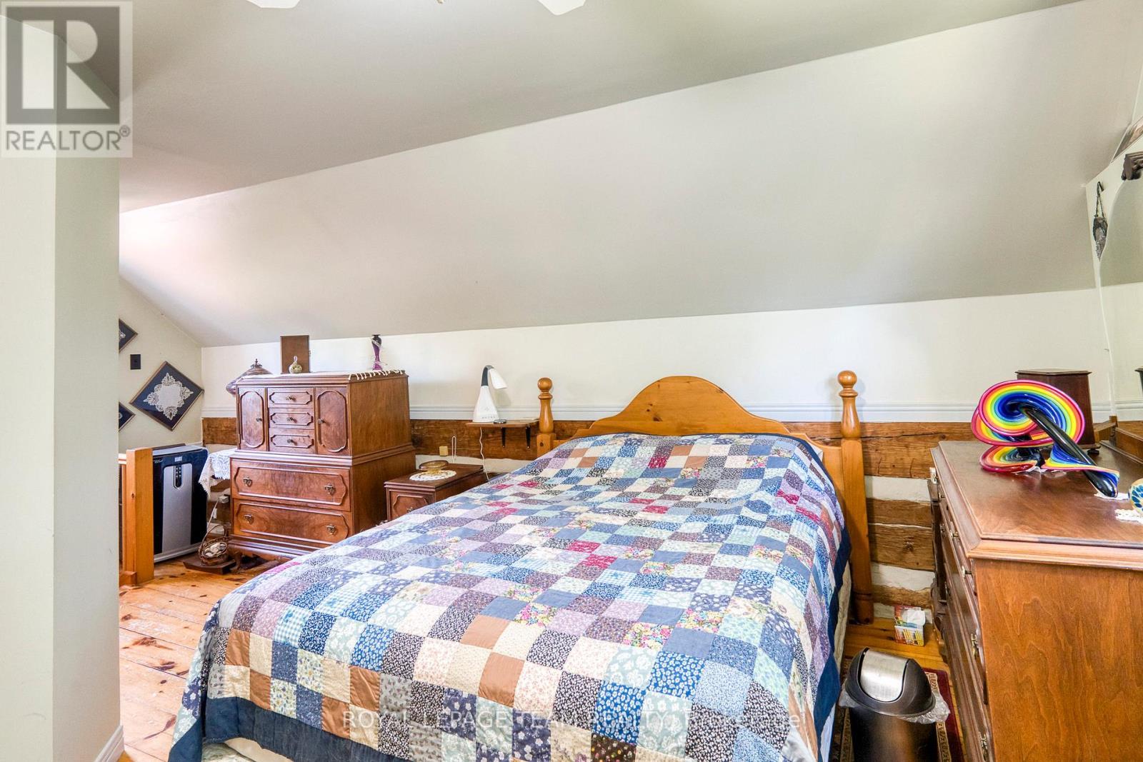 












2828 CON.10 N

,
Mississippi Mills,




Ontario
K0A2X0

