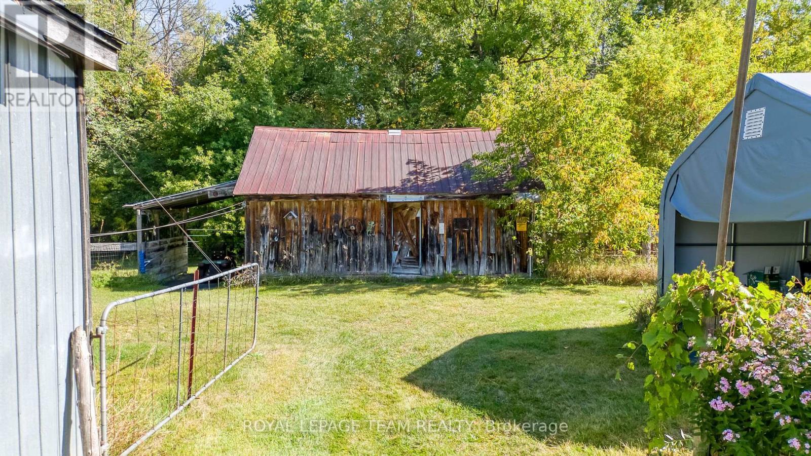 












2828 CON.10 N

,
Mississippi Mills,




Ontario
K0A2X0

