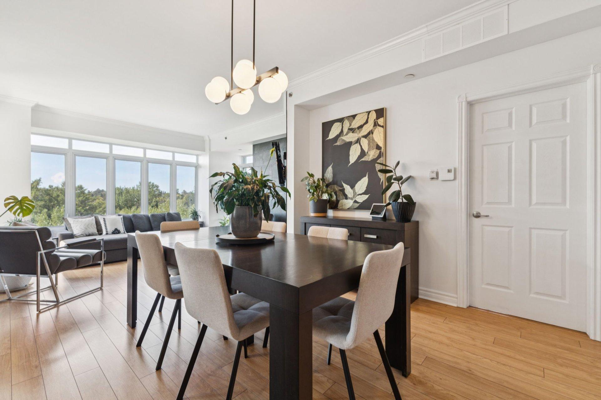 









1160


Ch. d'Aylmer

, 608,
Gatineau (Aylmer),




QC
J9H0E9

