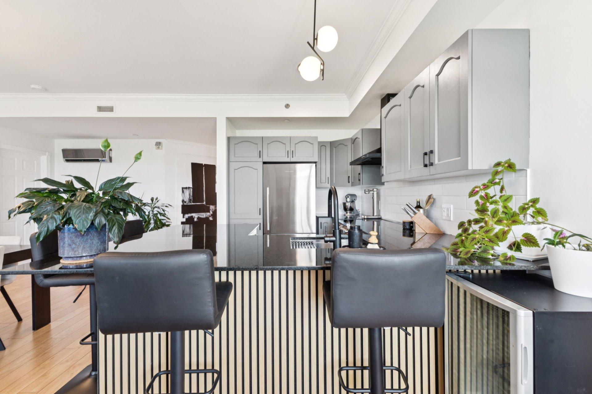 









1160


Ch. d'Aylmer

, 608,
Gatineau (Aylmer),




QC
J9H0E9

