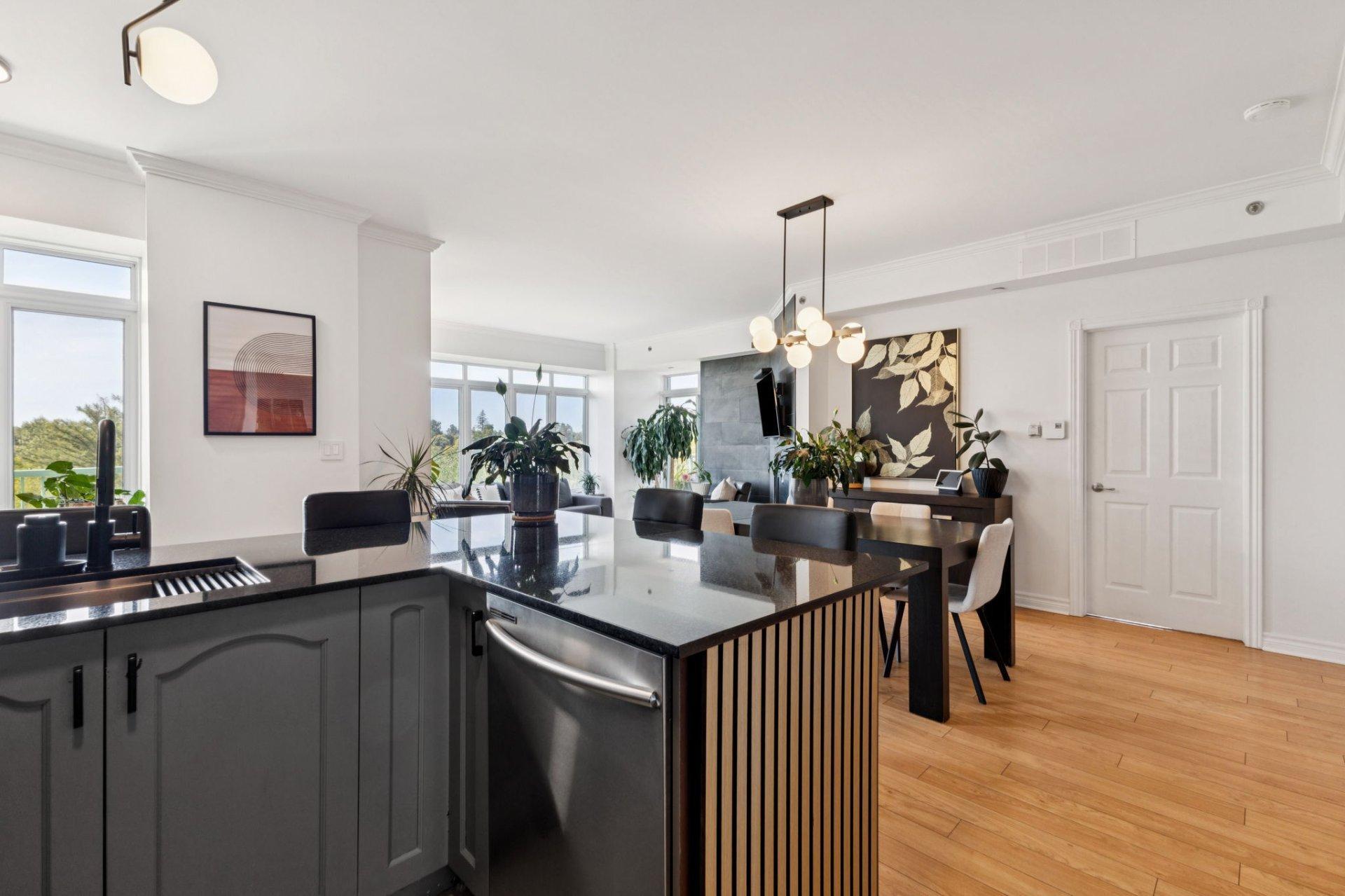 









1160


Ch. d'Aylmer

, 608,
Gatineau (Aylmer),




QC
J9H0E9

