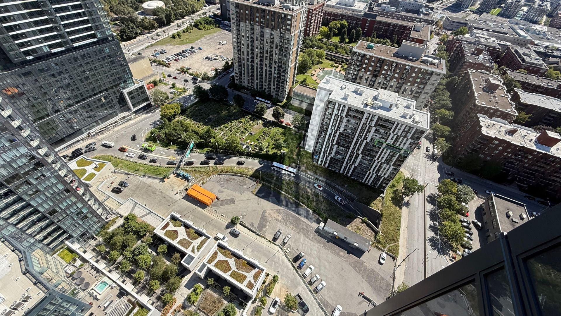 









1288


Rue St-Antoine O.

, 3104,
Montréal (Ville-Marie),




QC
H3C0X6

