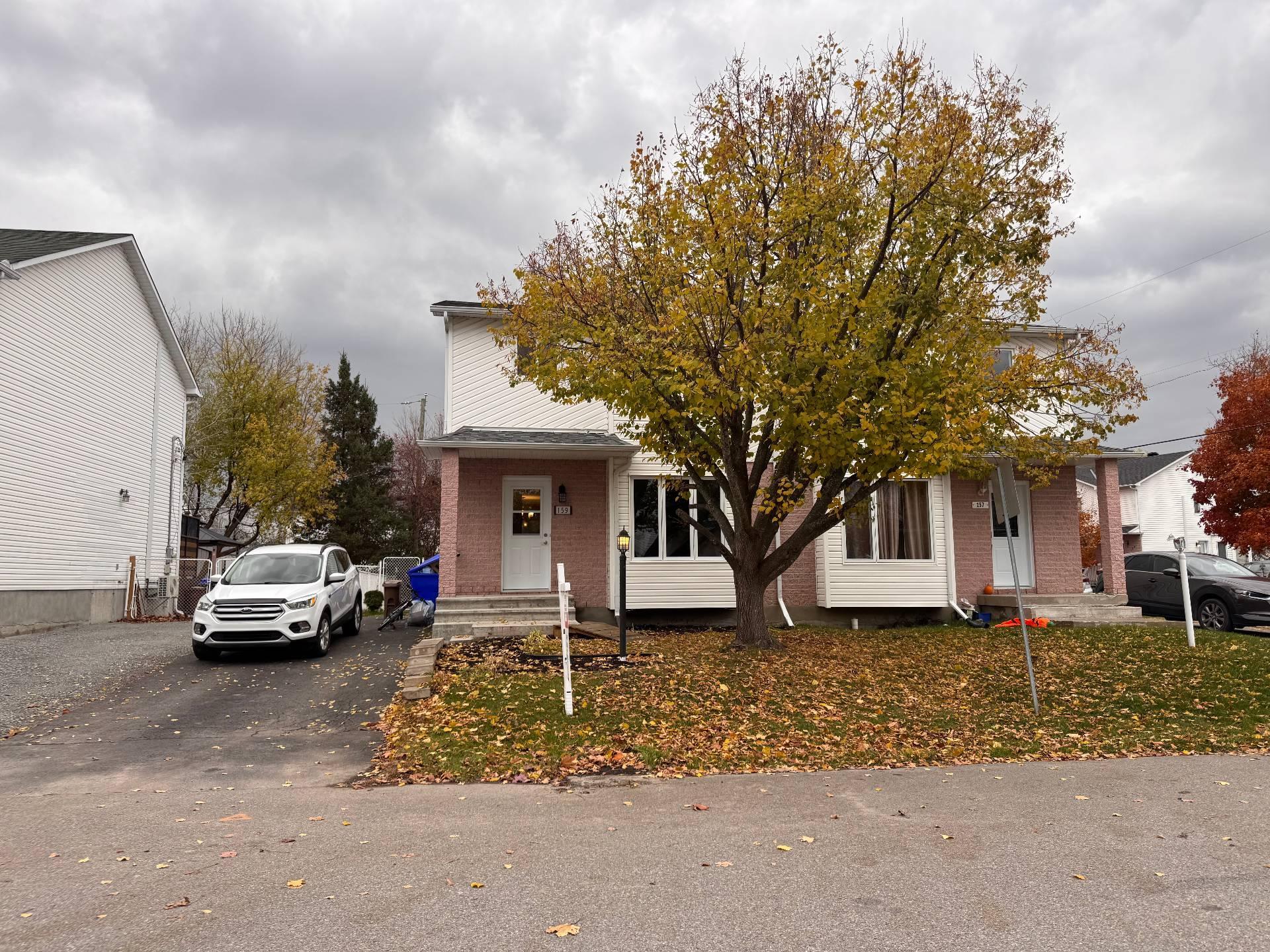 









159


Rue de Bourgneuf

,
Gatineau (Masson-Angers),




QC
J8M1X3

