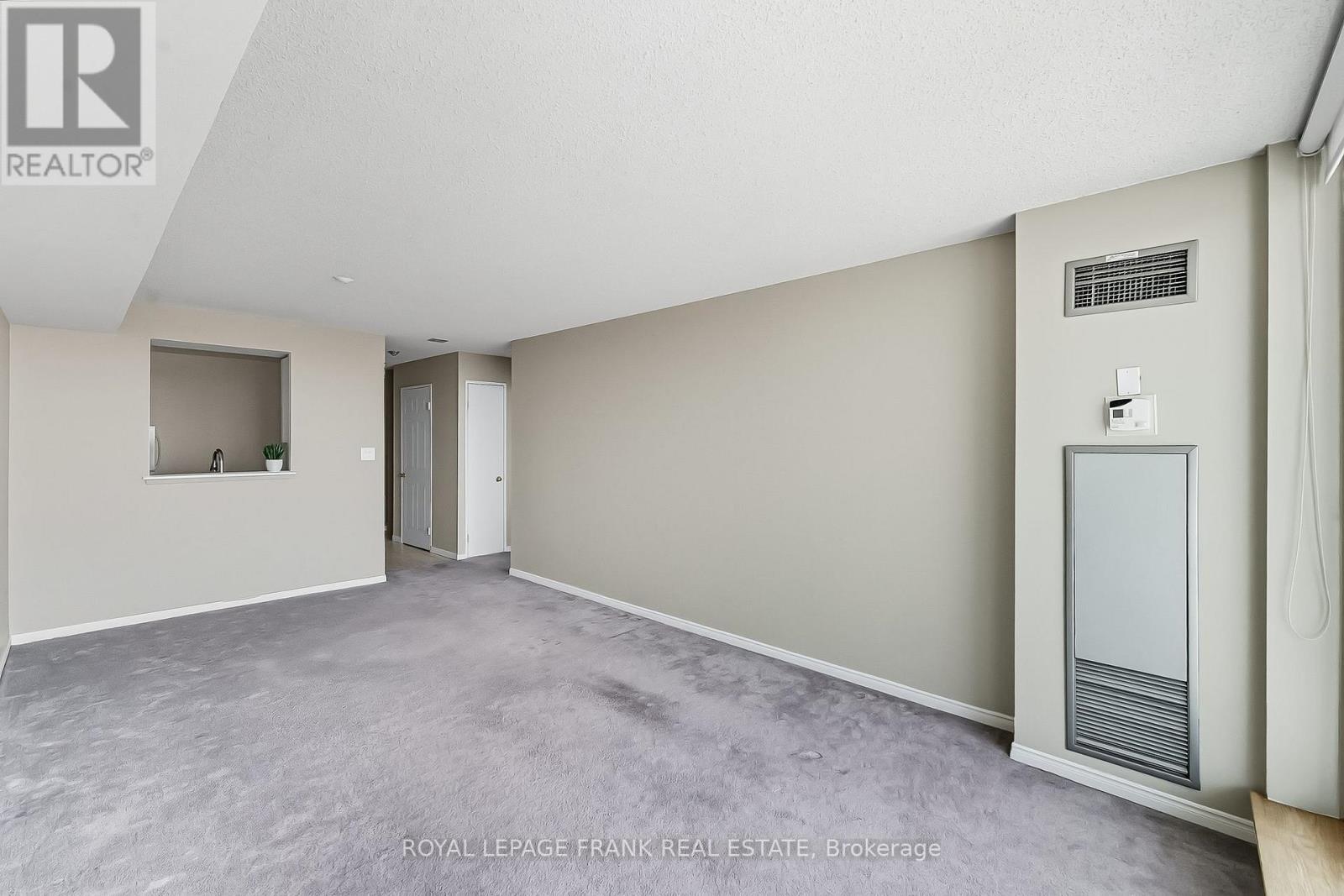 












1812 - 400 MCLEVIN AVENUE

,
Toronto (Malvern),




Ontario
M1B5J4

