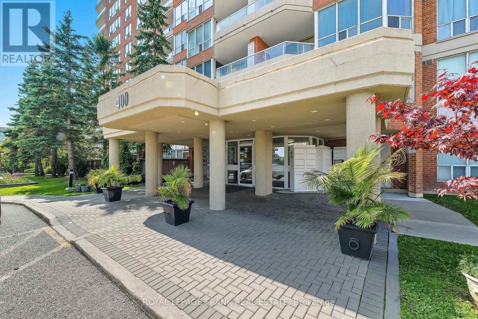 












1812 - 400 MCLEVIN AVENUE

,
Toronto (Malvern),




Ontario
M1B5J4

