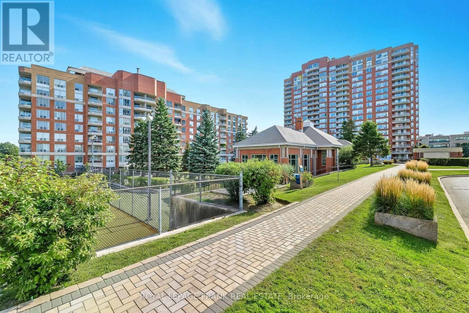 












1812 - 400 MCLEVIN AVENUE

,
Toronto (Malvern),




Ontario
M1B5J4

