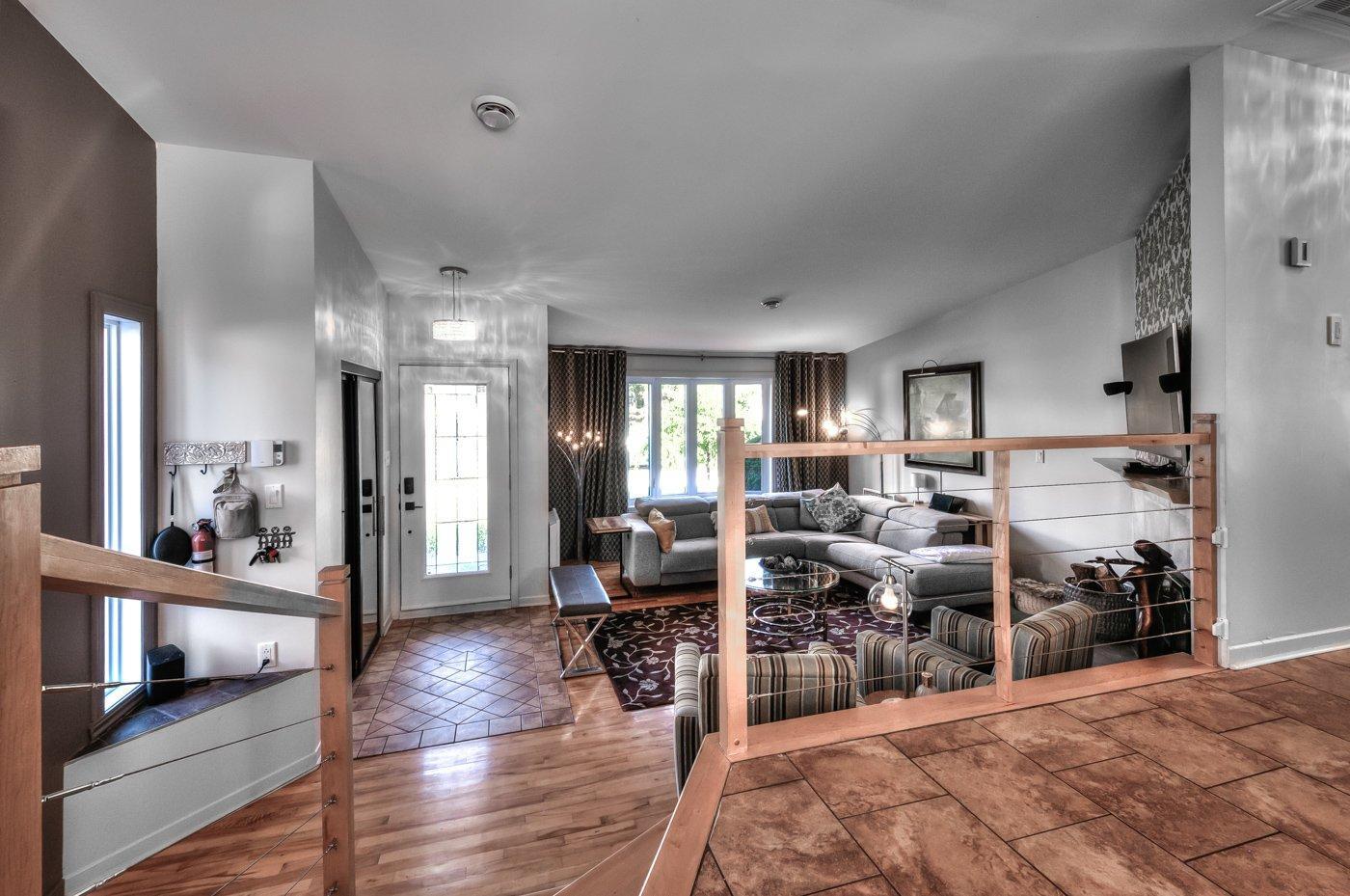 









356


Rue Dufrost

,
Varennes,




QC
J3X1M3


