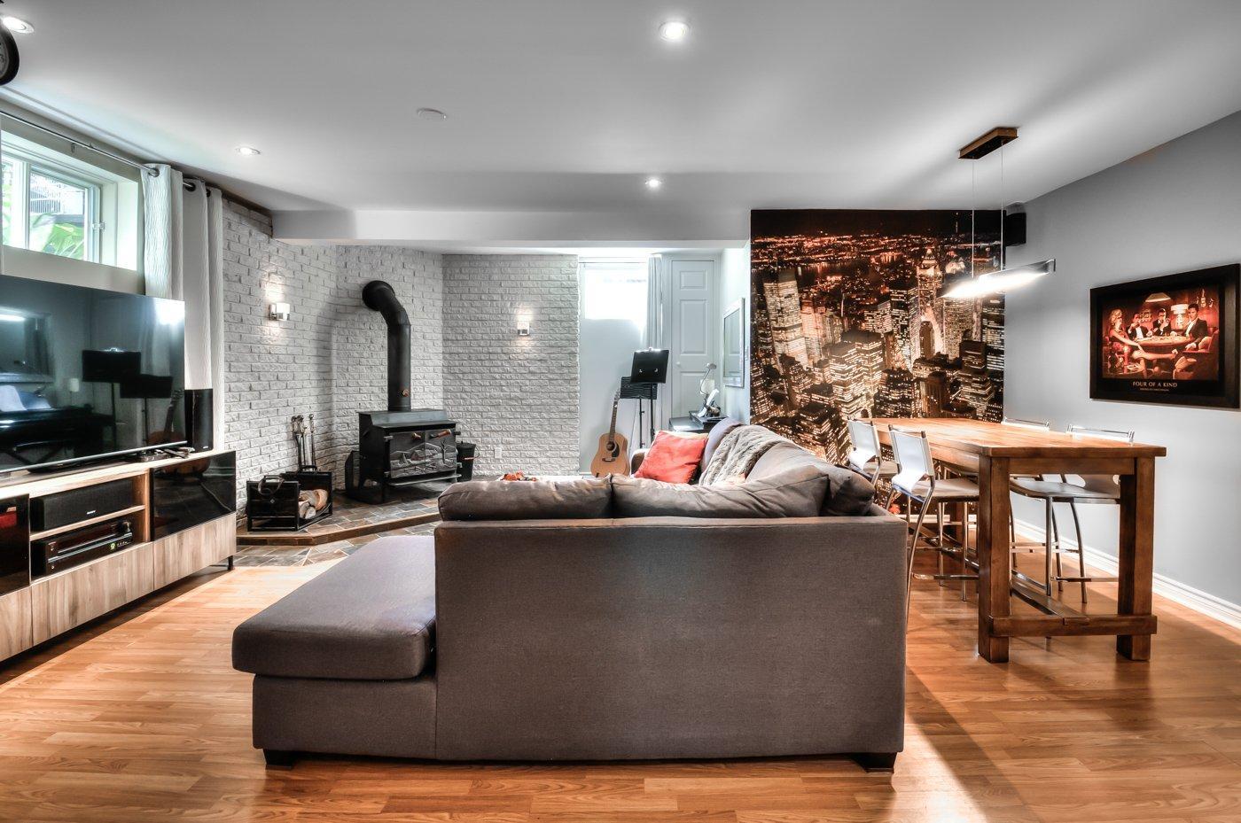 









356


Rue Dufrost

,
Varennes,




QC
J3X1M3

