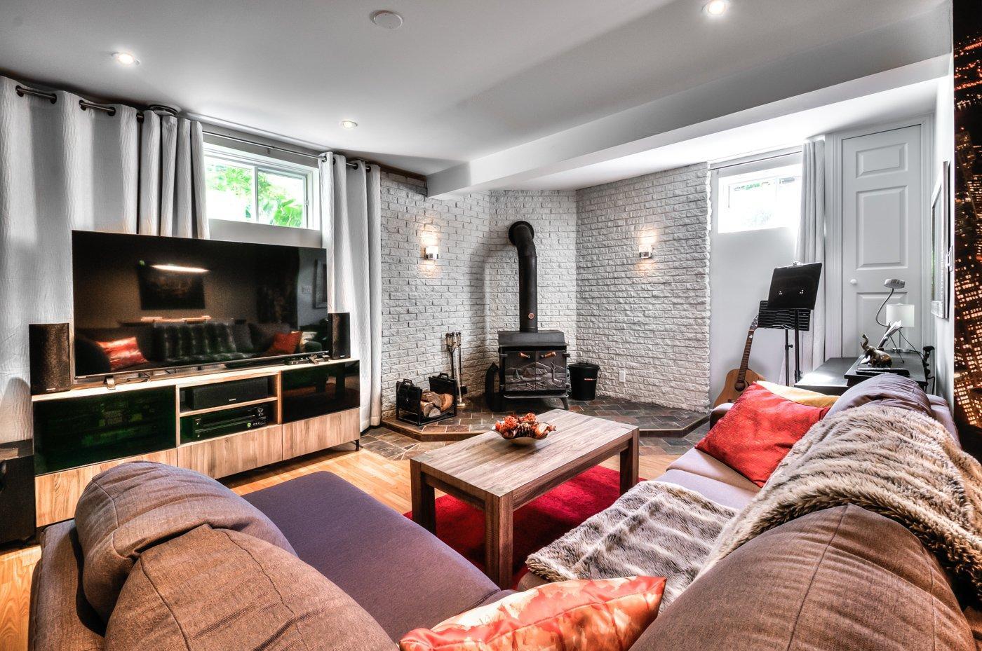 









356


Rue Dufrost

,
Varennes,




QC
J3X1M3

