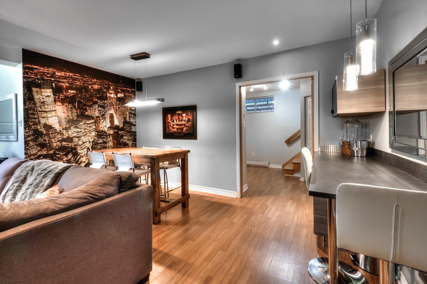 









356


Rue Dufrost

,
Varennes,




QC
J3X1M3

