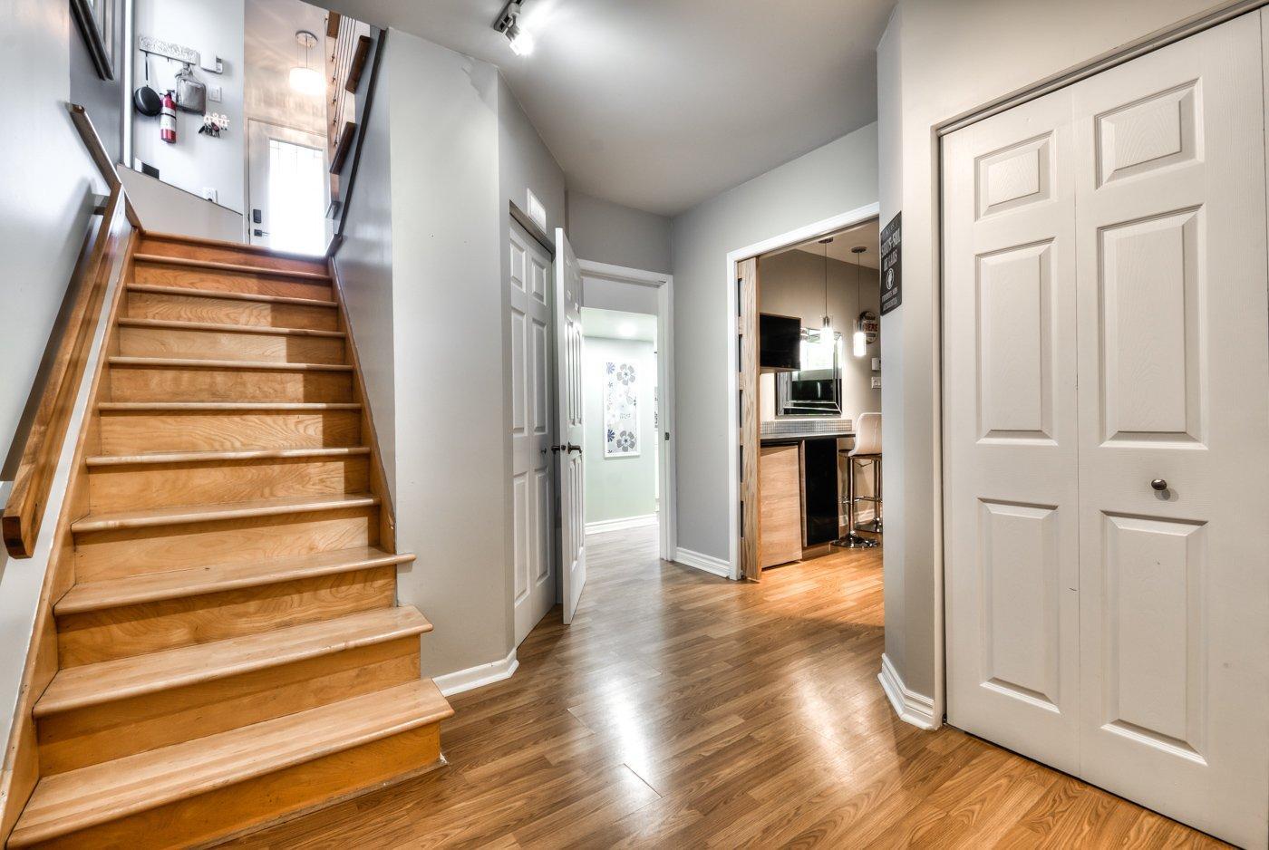 









356


Rue Dufrost

,
Varennes,




QC
J3X1M3

