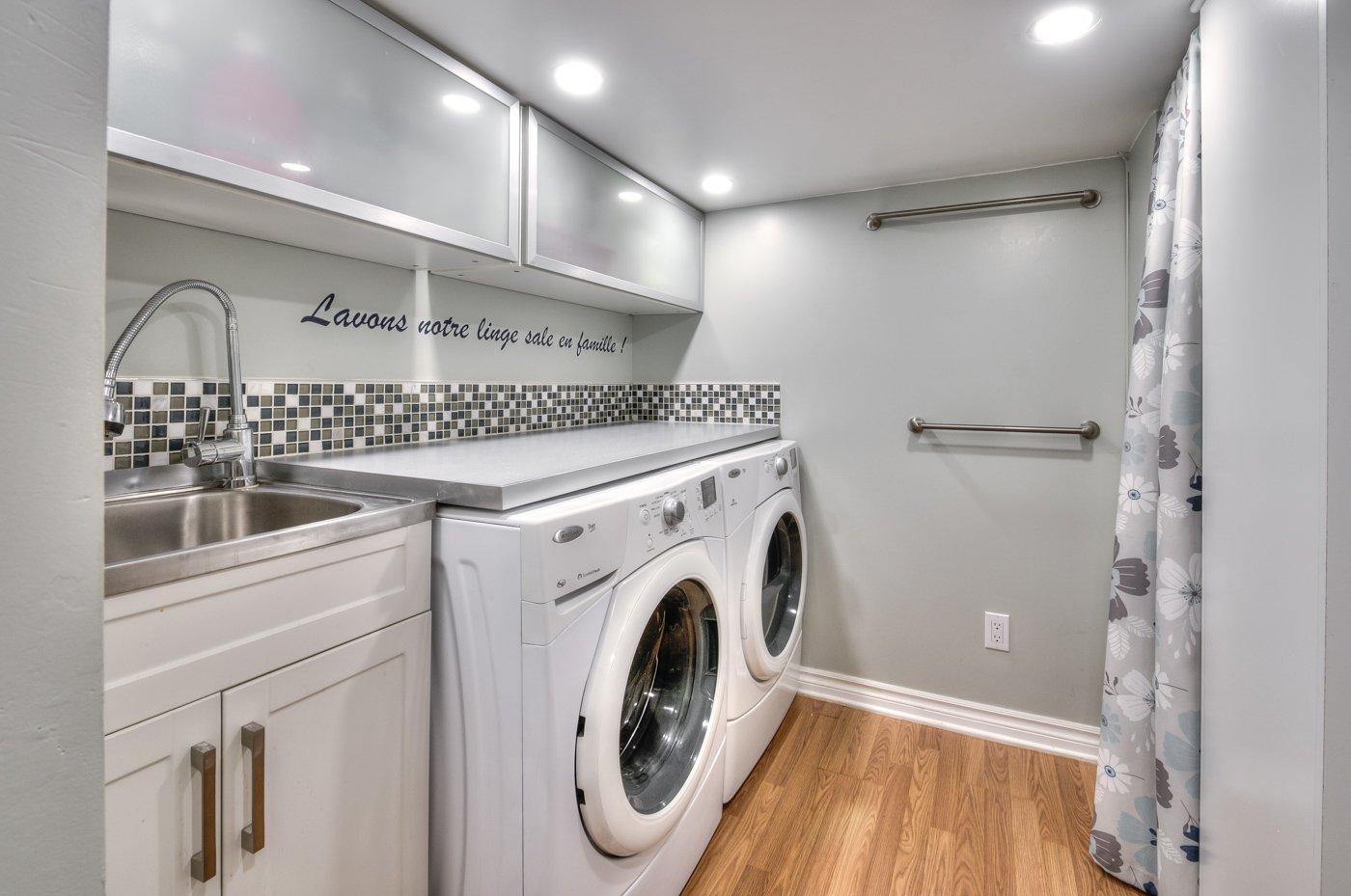 









356


Rue Dufrost

,
Varennes,




QC
J3X1M3

