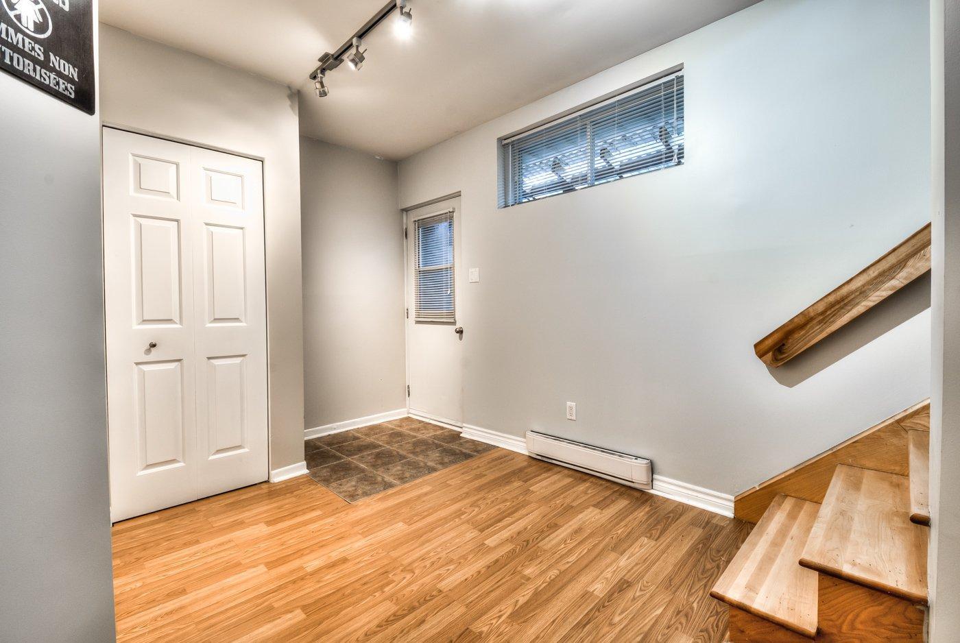 









356


Rue Dufrost

,
Varennes,




QC
J3X1M3

