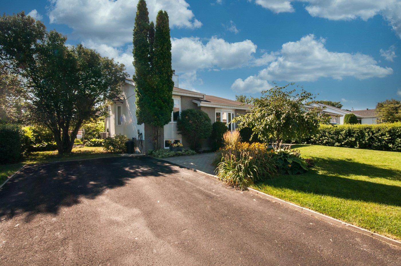 









356


Rue Dufrost

,
Varennes,




QC
J3X1M3

