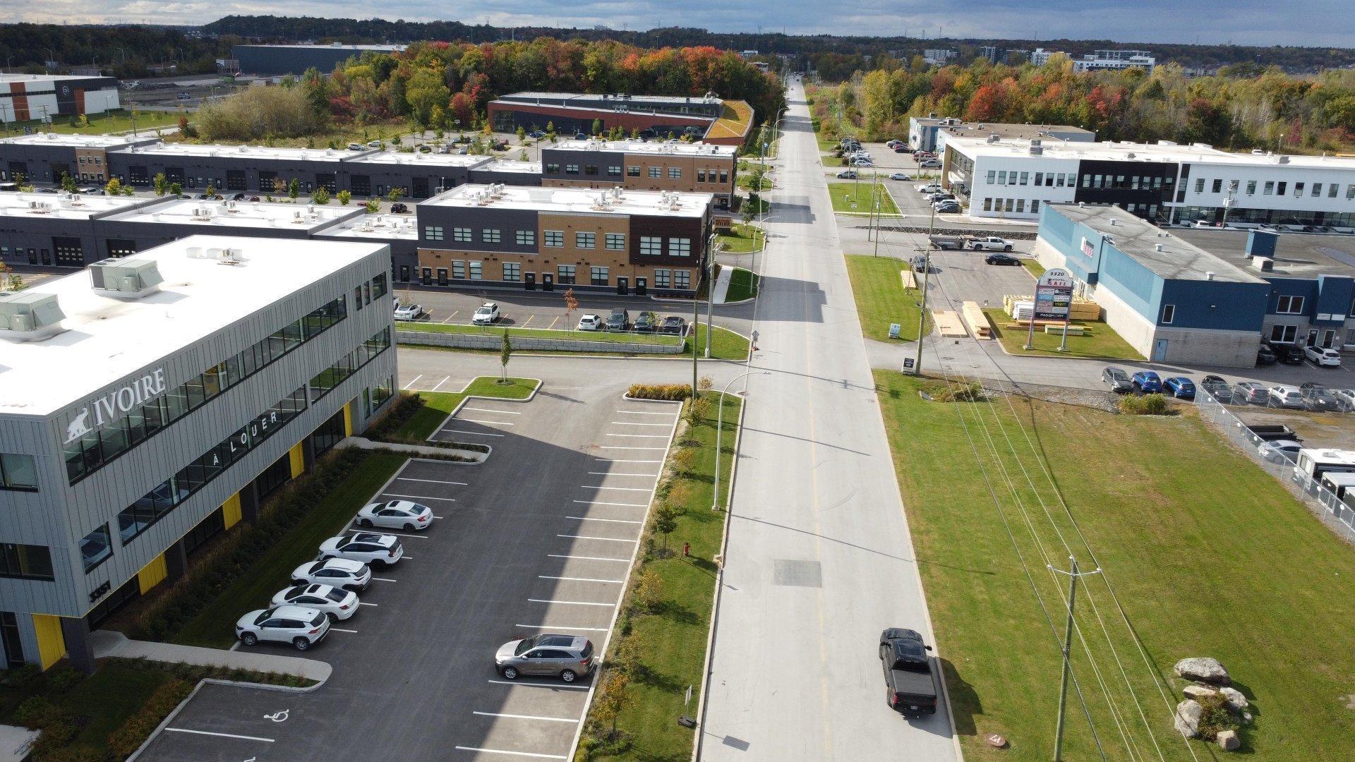 









3351


Av. de la Gare

, 300,
Mascouche,




QC
J6W6M1

