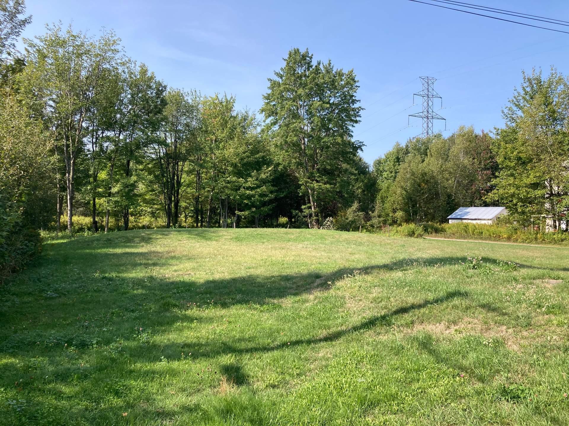 









165


Rue Roland

,
Saint-Étienne-des-Grès,




QC
G0X2P0

