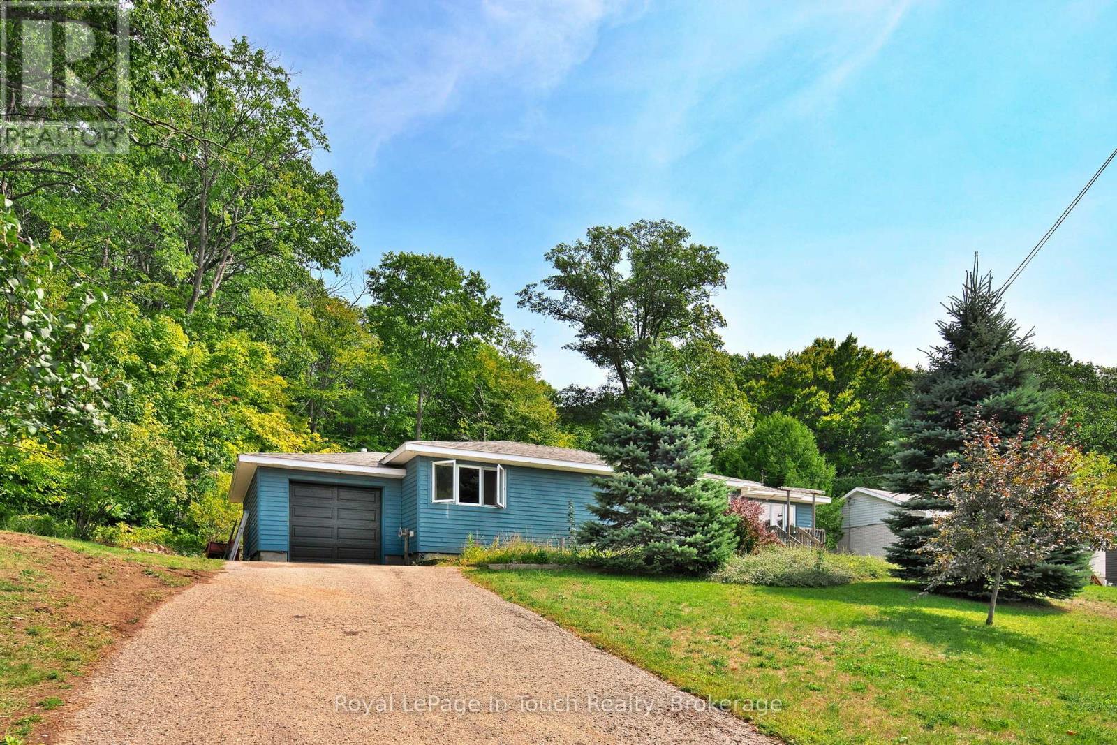 












319 CHURCH STREET

,
Penetanguishene,




Ontario
L9M1G5

