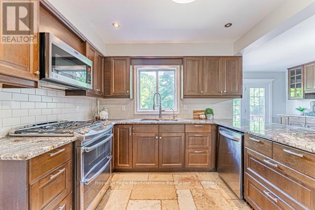 












518 GRAND RIDGE DRIVE

,
Cambridge,




Ontario
N1S4Y9

