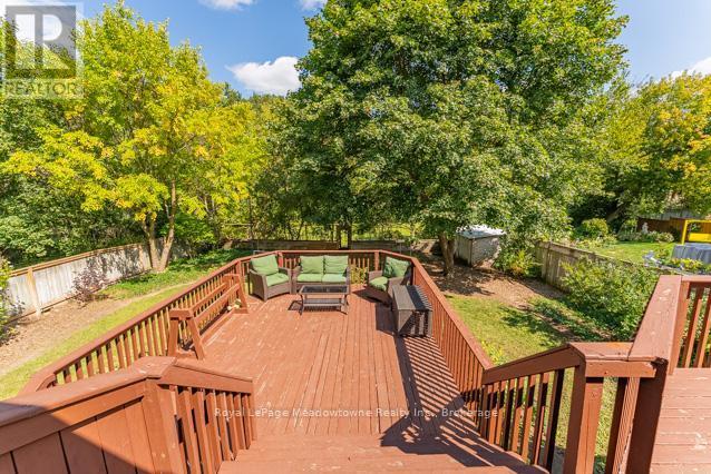 












518 GRAND RIDGE DRIVE

,
Cambridge,




Ontario
N1S4Y9

