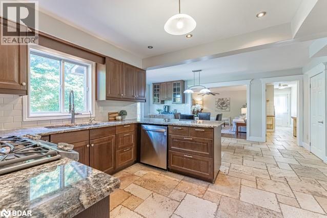 












518 GRAND RIDGE Drive

,
Cambridge,




Ontario
N1S4Y9

