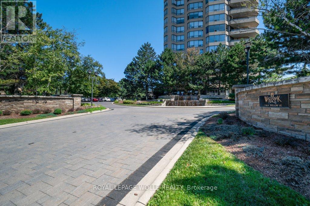 












903 - 4 WILLOW STREET

,
Waterloo,




Ontario
N2J4S2

