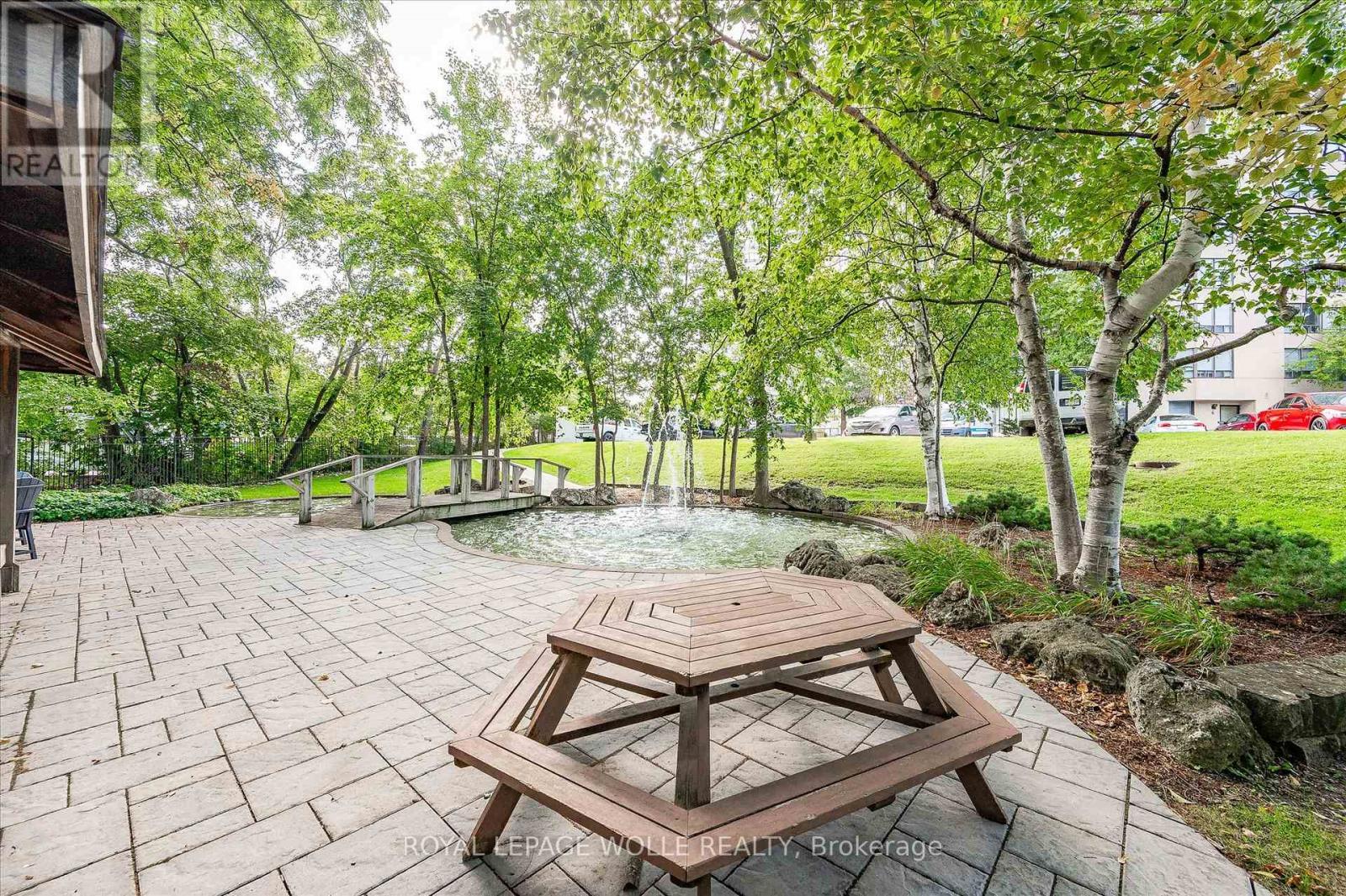 












903 - 4 WILLOW STREET

,
Waterloo,




Ontario
N2J4S2

