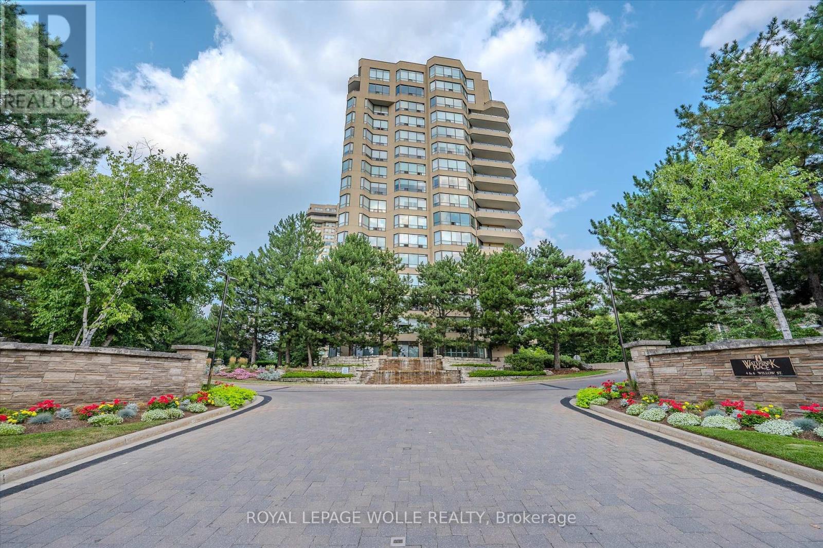 












903 - 4 WILLOW STREET

,
Waterloo,




Ontario
N2J4S2

